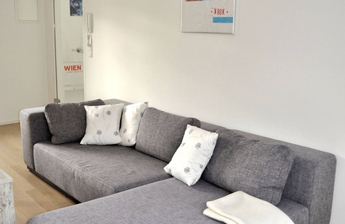 Wieden Apartment | Directly at the NASCHMARKT, SECESSION, right in the middle of the cultural pulse of the city