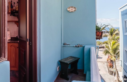 Puerto de Tazacorte House | Directly on the beach - La Huaca Apartment
