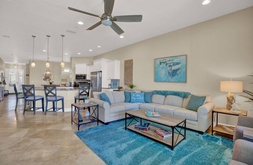 Lake Placid House | DIRECTLY ON GORGEOUS LAKE JUNE! MESSAGE OWNER FOR AVAILABILITY.