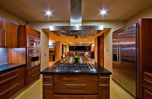 Emiliano Zapata Condo | DIRECTLY on the Beach, Luxury and Comfort! Perfect for your family.
