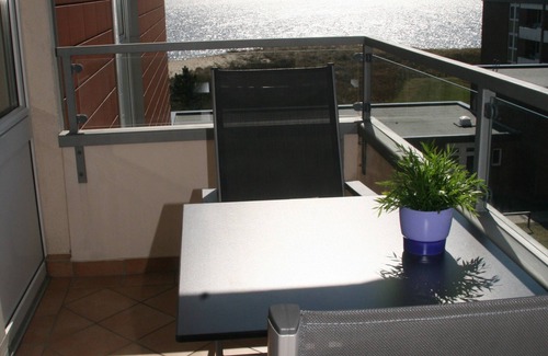Wyk auf Foehr Apartment | directly on the beach, balcony overlooking the sea, beach chair, close to the golf course