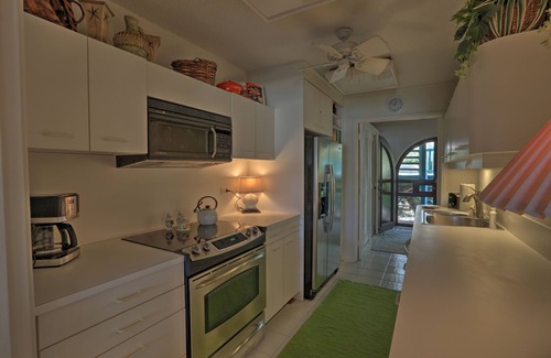 Nazareth Condo | Directly on the Beach, Pool, Hot Tub, Restaurant, Gated Community