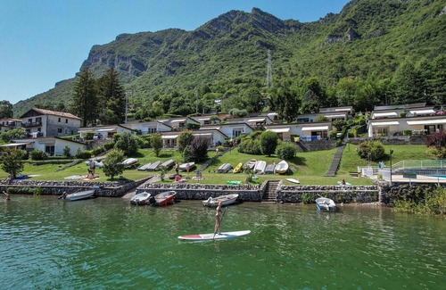Idro Apartment | Directly on the lake with terrace
