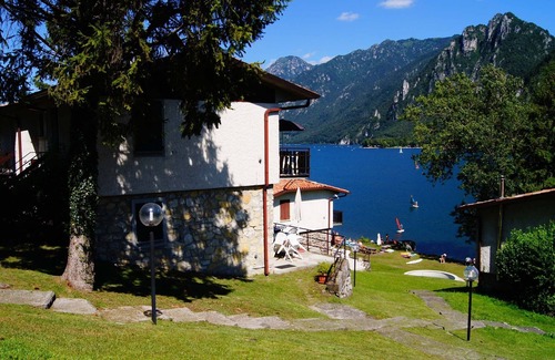 Idro Apartment | Directly on the lake with terrace