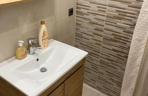 Agios Onoufrios Apartment | DIRKH 2