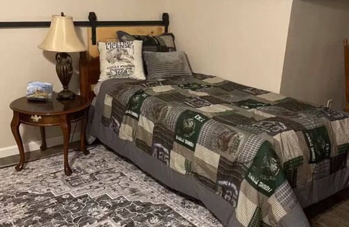 Buffalo County Other | DIRT ROAD INN, a charming farmhouse Amherst NE , 20 min from Kearney NE