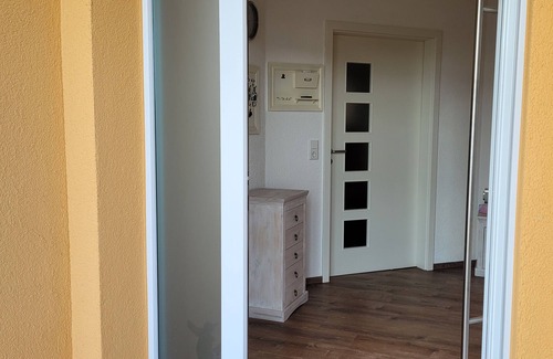 Koenigs Wusterhausen House | Disabled-friendly detached house near the lake/15min BER, 35min Potsdamer Platz