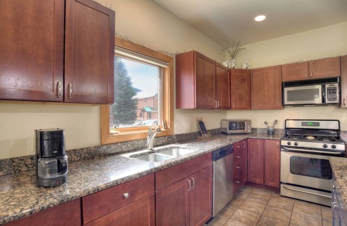 South Fork House | Discount Golf Privileges - Overlooks 9th Green - 20 Mins to Wolf Creek Ski