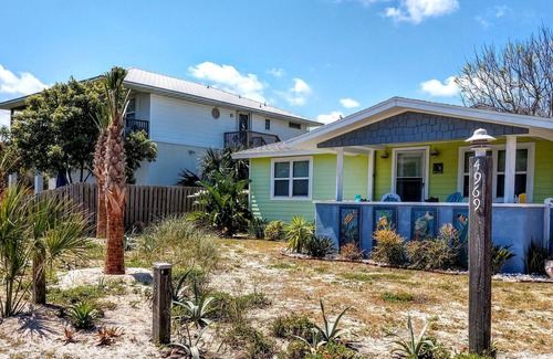 Butler Beach Cottage | DISCOUNT RATE Nov & Dec. St Augustine Beachside Cottage near Butler Beach