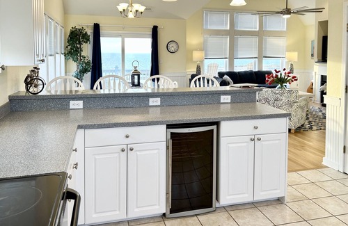 Wind Over Waves House | Discounted AMAZING SOUND FRONT HOUSE-on water, pool, hottub, elevator