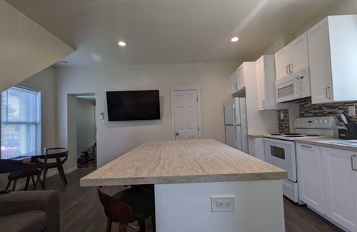 Perryville Apartment | Discounted Stays | 2BR | Dog-Friendly | King | A/C