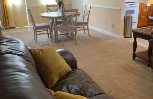Elizabeth City House | Discounts Avail. Cozy 2 LVNG RM, Baths, Patios.