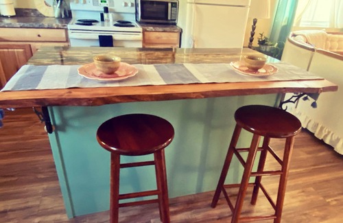 Gateway House | Discounts For AK Locals & Traveling Teams! Comfy Cozy AK Haven W Great Sky View