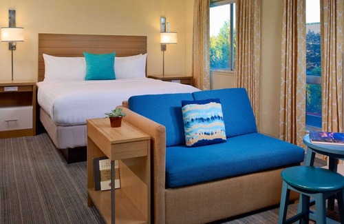 Flagstaff Hotel | Discover a Scenic Retreat Near Flagstaff's Natural & Historic Gems w/Gym & Pool