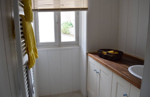 Change House | Discover Beaune and surrounding areas. Thermes de Santenay a proximité.