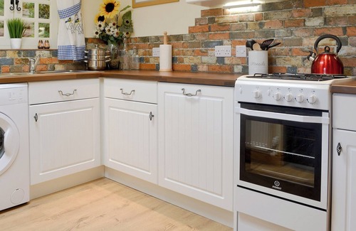 Littleport Cottage | Discover Cambridgeshire from this superb holiday lodge.