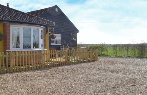 Littleport Cottage | Discover Cambridgeshire from this superb holiday lodge.