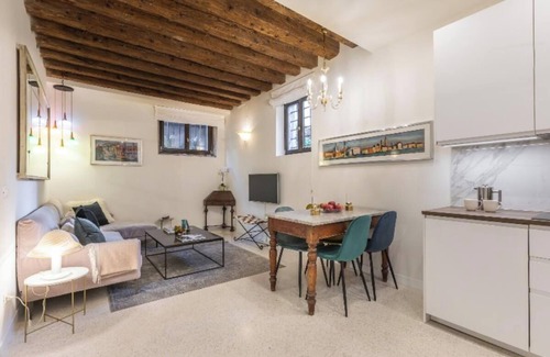 Castello Apartment | Discover Luxurious 4-Bedroom Apartment Blending Antique Charm with Modern Chic