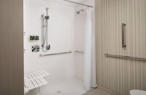 Wilkes East House | Discover Our Modern East Portland Hotel Minutes From PDX