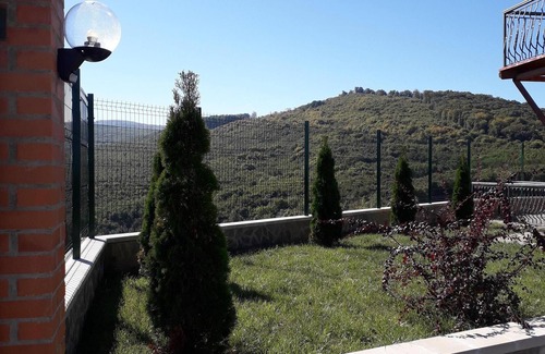 Apoldu de Sus Ski Chalet | Discover the peace and tranquility at Vineyard Chalet.