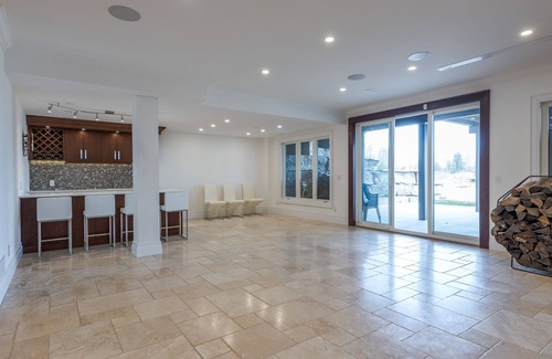 Trent Lakes House | Discover Tranquility: Luxurious 7-Bedroom Lakeside Resort Home in Kawartha