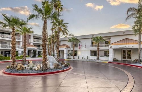 Canyon Corridor Resort | Discover Your Palm Springs Paradise! 3 Suites w/ Balcony and Living Area