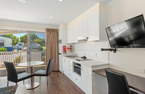 Semaphore Park Other | Discovery Parks - Adelaide Beachfront