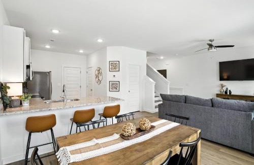 Normal House | Discovery Point Getaway townhouse