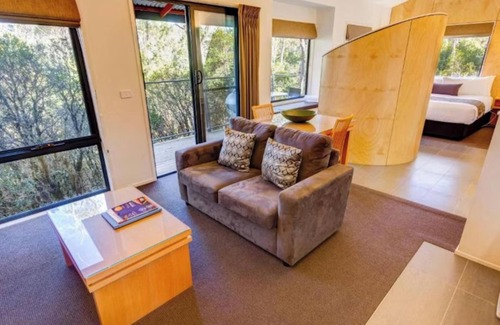Cradle Mountain Hotel | Discovery Resorts – Cradle Mountain