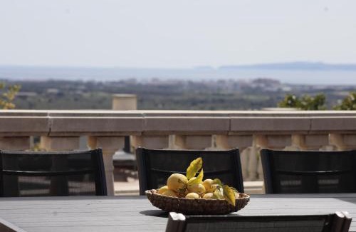 El Mas Isaac House | Disfruta de esta casa con fantásticas vistas, piscina y jardín privado situada en Can Isaac, Palau Saverdera, Costa Brava - ES-366-6