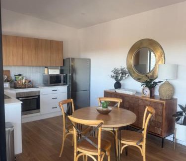 Charlestown Apartment | Distant Ocean View central bfast included