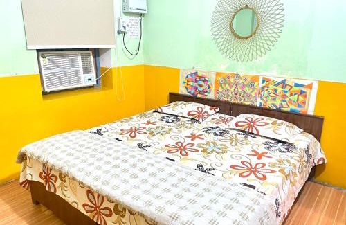Mathura House | Divine Stay- Facing Krishna Janambhoomi Temple- Personal Family HomeStay - Hotel Like Amenities
