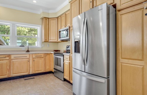 Captain's Cove House | Diving Duck - Waterfront home w Hot tub & Boat dock & King Bed