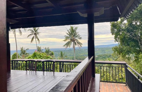 Sukasada Bed & Breakfast | D’Kailash Retreat