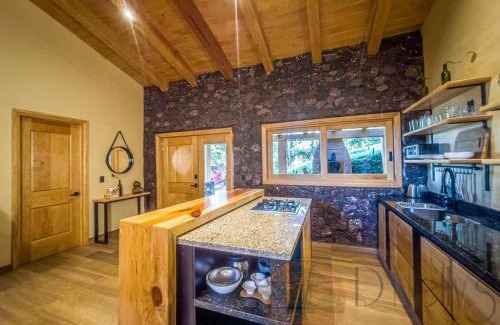 Mazamitla Ski Chalet | DNellys/Cabaña Roja