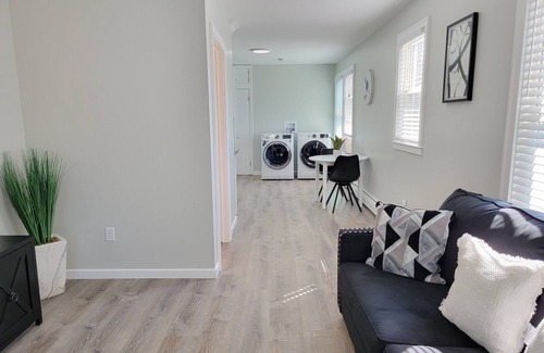Hartford Apartment | DO NOT LOOK ANY FURTHER Beautiful Apartment