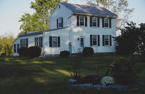 Renault House | Doc's Farmhouse, Historic 1844 Home