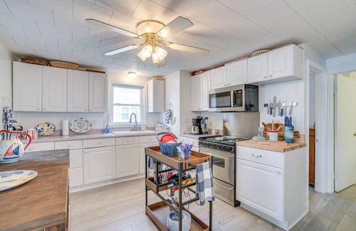 Bronson House | Dock & Kayak - Waterfront Retreat on Gilead Lake!