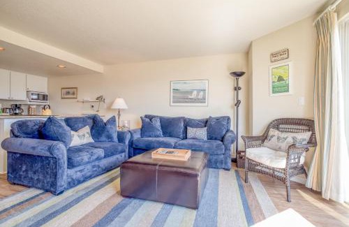 Lincoln City House | Dock of the Bay 102