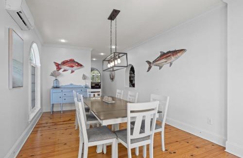 Sealevel House | Dock Waterfront Beach Gameroom kayaks 20 PPL