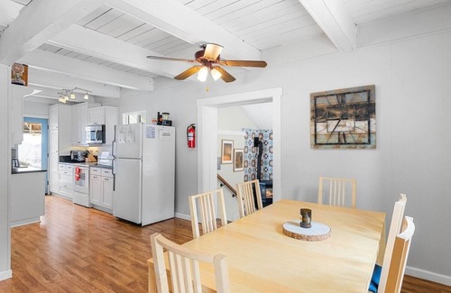 Serene Lakes Cabin | Dog Friendly 3bd/2ba Cabin In Serene Lakes
