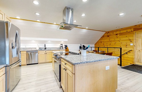 Rockwood Apartment | Dog-friendly apartment by Moosehead Lake with sprawling deck & firepit