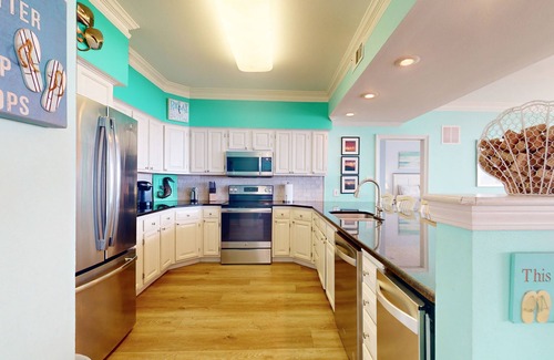 Gulf Shores House | Dog-Friendly & Attractive Beach House w/Private Pool, Free WiFi, Central AC