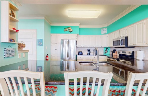 Gulf Shores House | Dog-Friendly & Attractive Beach House w/Private Pool, Free WiFi, Central AC