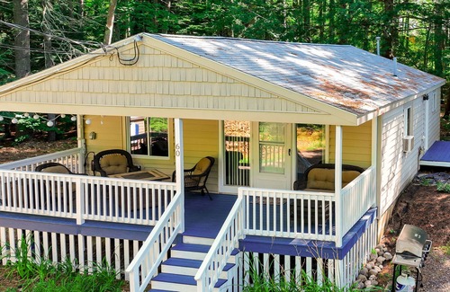 Lake Arrowhead House | Dog-friendly cottage with lake access, EV charging, firepit, & washer/dryer