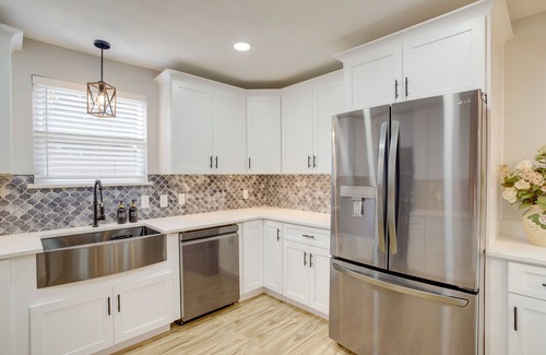 Conroe House | Dog-Friendly Home in The Woodlands w/Fenced Yard!