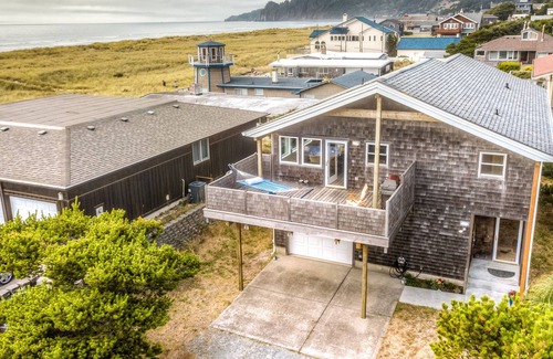 Manzanita House | Dog-friendly home with ocean views, deck, hammock, gas grill & gas fireplace