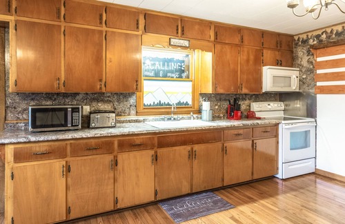 Sylva House | Dog-friendly home with a firepit, fireplace, grill, pool table, & air hockey