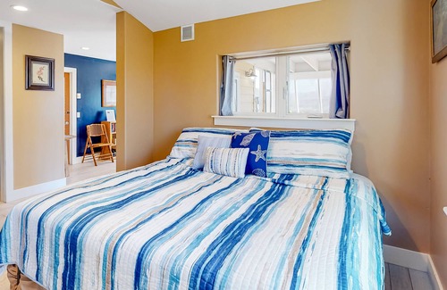 Gunnison House | Dog-friendly home with prime location, lovely patio, sun porch & WiFi