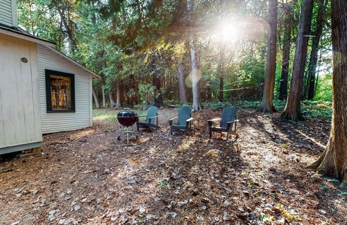 Charlotte Cottage | Dog-Friendly Lakefront cabin w/Free WiFi, Patio, Deck, Dock, & Water Views